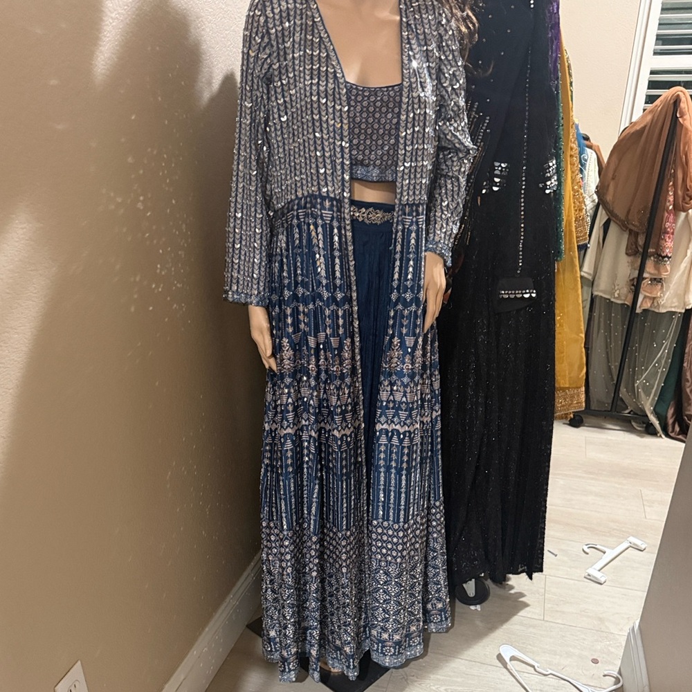 Blue and White Patterned Two-Piece Outfit Indian Pakistani afgani outfit